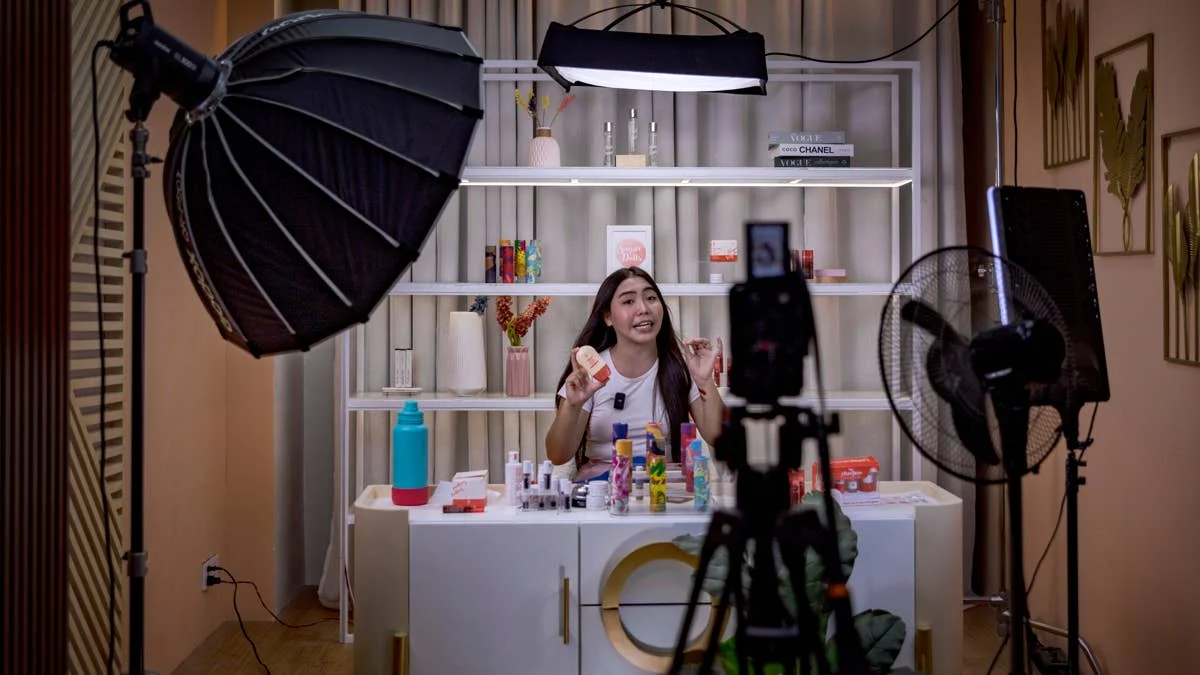 How Do Small Beauty Brands Compete in the Labor-Intensive World of Live Selling?