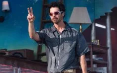 Joe Jonas Says Disappointing Solo Album Sales Led Him to Seek Therapy for the First Time